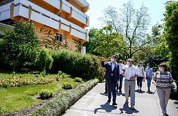 Открытие отелей на Черном море будет им дорого стоить