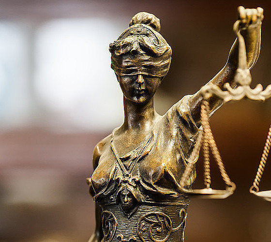 Туристы отсудили у МВД полмиллиона рублей из-за ошибки в загранпаспорте