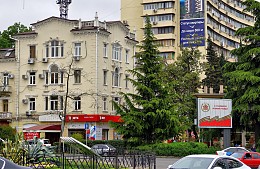 Бархатный сезон: туристы расхватали посуточные квартиры на побережье Сочи