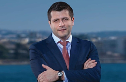 Администрация Mouzenidis Group объявила имя нового президента