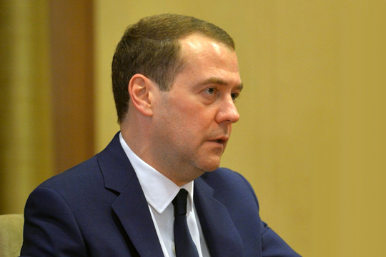 Дмитрий Медведев увеличил число льготных маршрутов в Крым