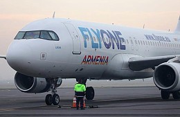Турист попытался отсудить у FlyOne Armenia 500 тысяч рублей за отмену рейса в Ереван