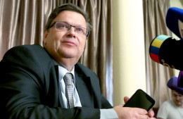Владимир Воробьёв передумал продавать «Натали Турс»