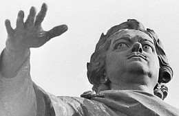 Это шаг отчаяния. Президенту снова пишут письма – теперь из родного Санкт-Петербурга 