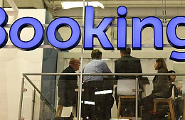 «Опора России» встретится с Booking.com