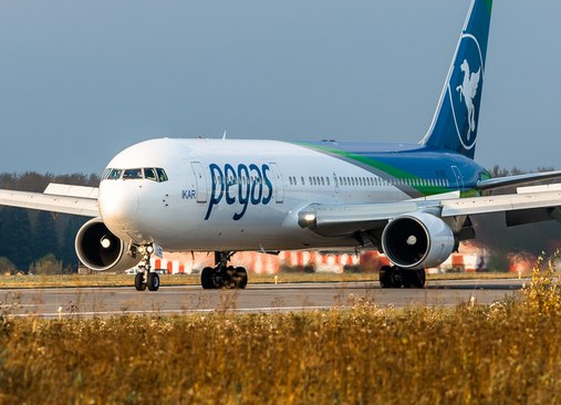 Пассажиры Pegas Fly вылетят из Симферополя в Красноярск с 16-часовой задержкой