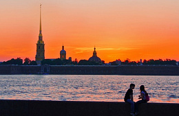 В Петербурге в сезон белых ночей хотят ограничить речные прогулки