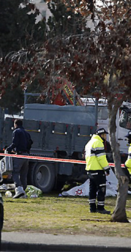 Теракт в Иерусалиме: водитель грузовика насмерть сбил людей на прогулочной площадке, популярной среди туристов