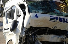 Трансферный автобус «Пегас Туристик» попал в аварию на Пхукете